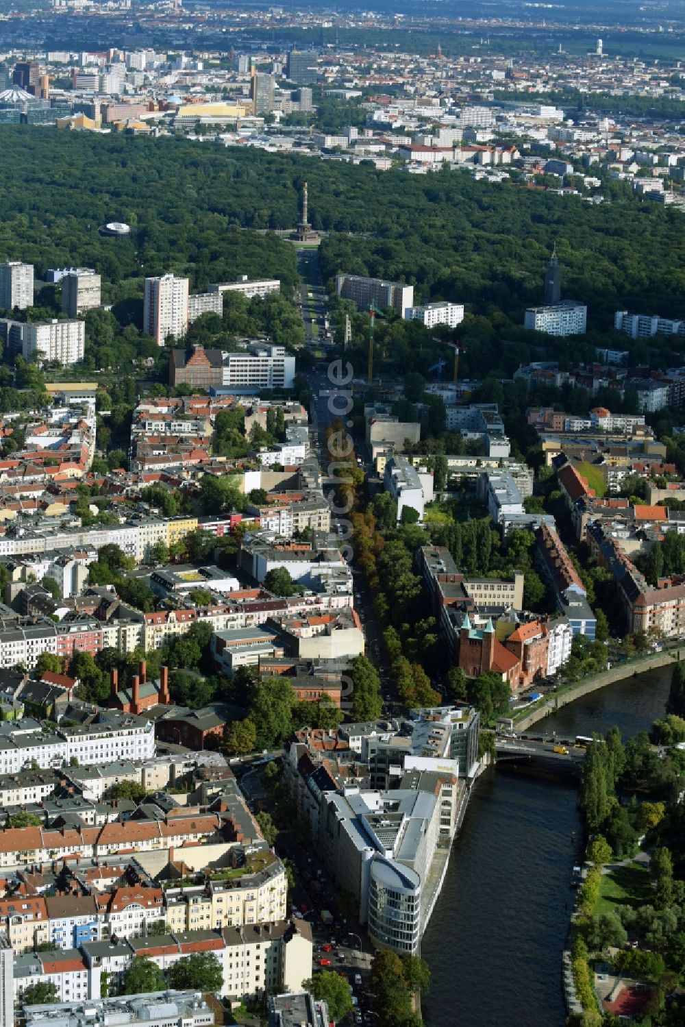 Berlin von oben - Büro- und Geschäftshaus- Ensemble Spree-Forum in Alt- Moabit in Berlin, Deutschland