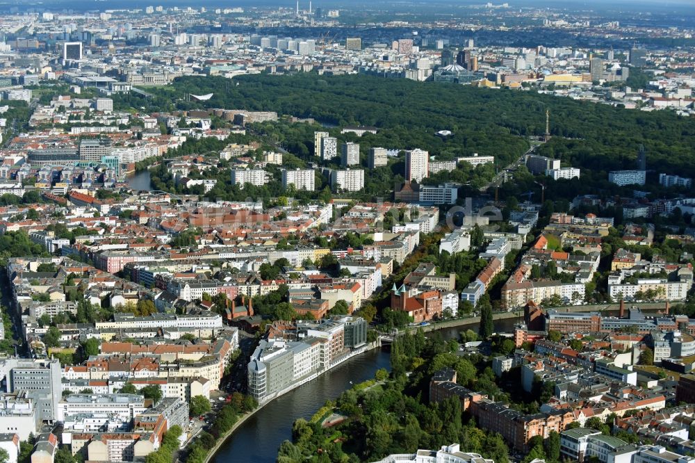 Luftaufnahme Berlin - Büro- und Geschäftshaus- Ensemble Spree-Forum in Alt- Moabit in Berlin, Deutschland