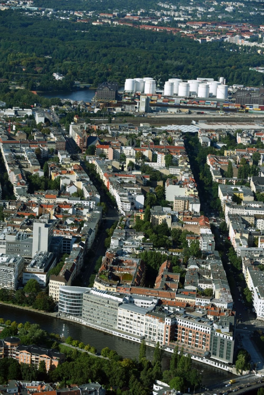 Luftbild Berlin - Büro- und Geschäftshaus- Ensemble Spree-Forum in Alt- Moabit in Berlin, Deutschland