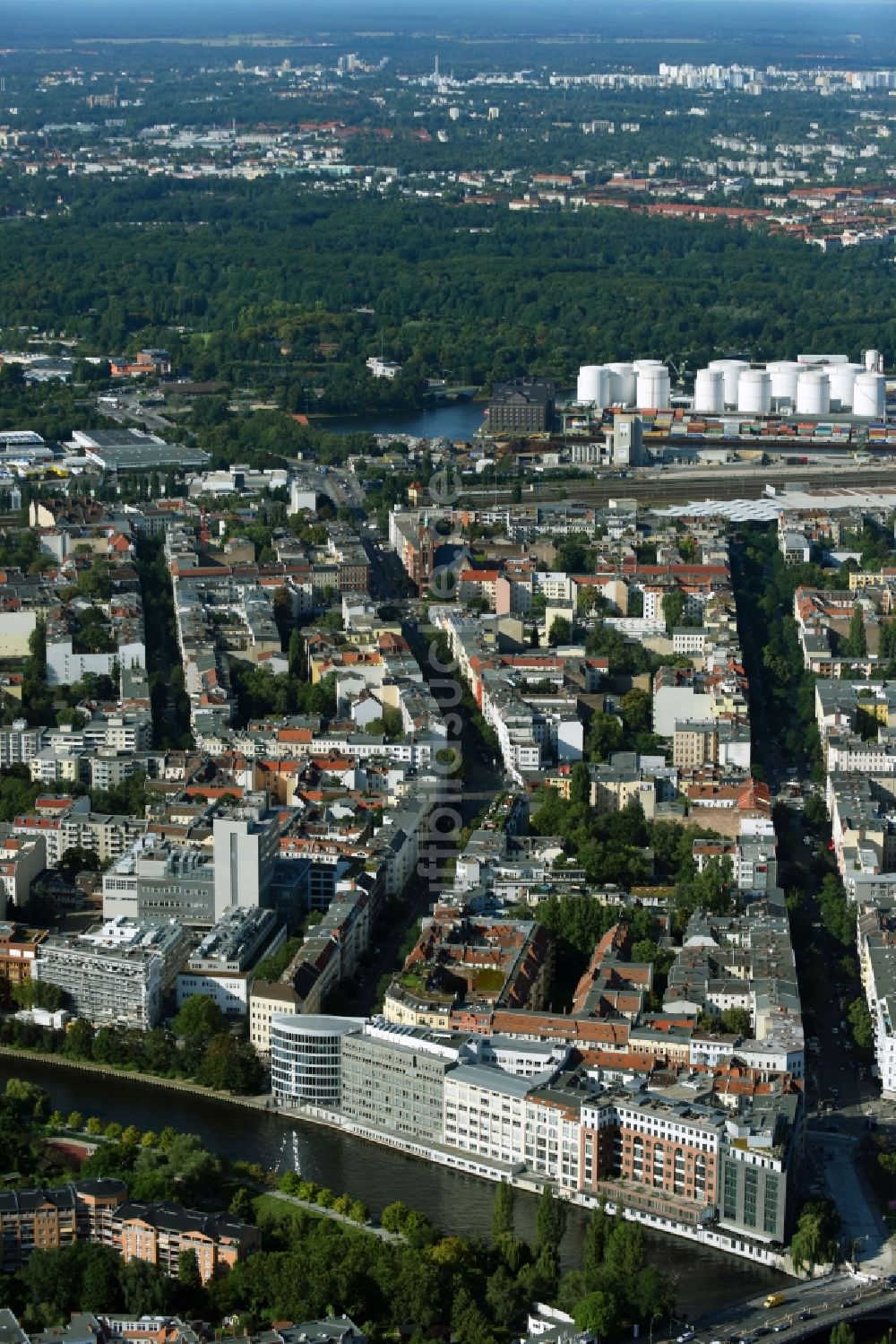 Luftaufnahme Berlin - Büro- und Geschäftshaus- Ensemble Spree-Forum in Alt- Moabit in Berlin, Deutschland