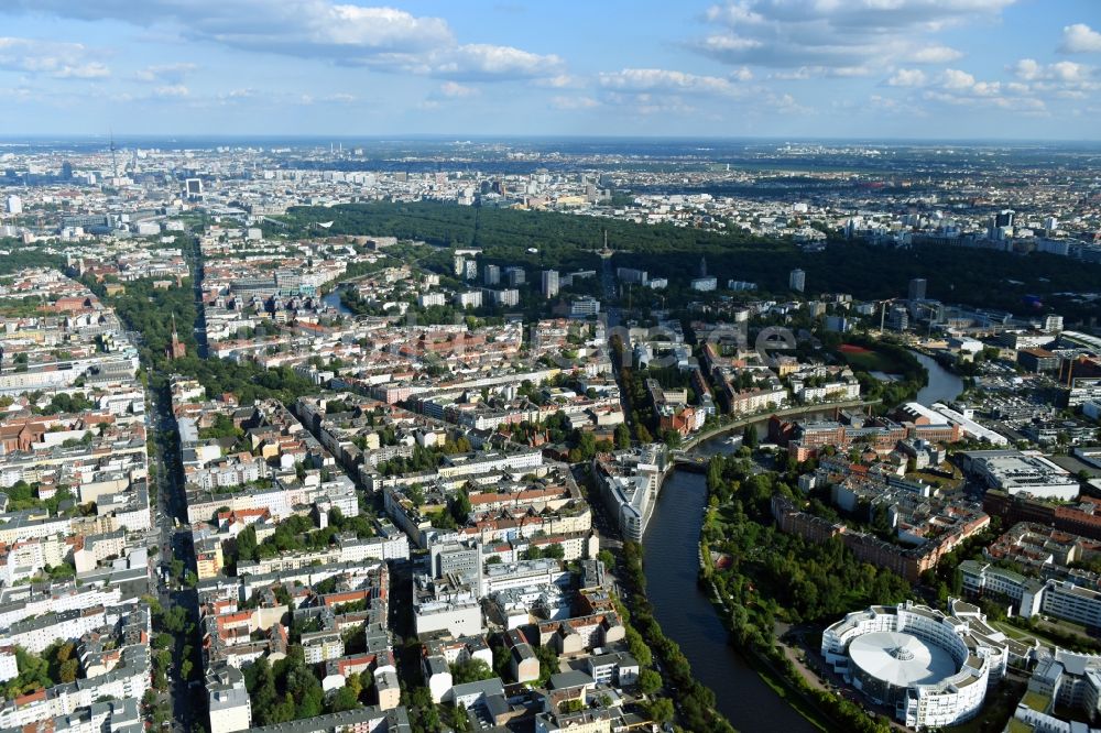 Luftbild Berlin - Büro- und Geschäftshaus- Ensemble Spree-Forum in Alt- Moabit in Berlin, Deutschland