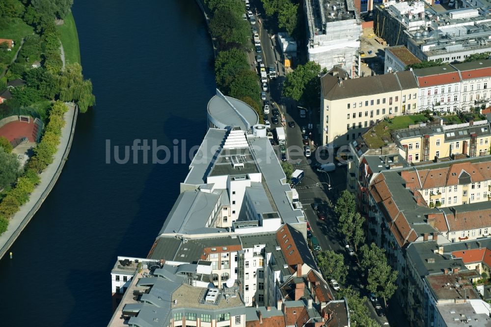 Berlin von oben - Büro- und Geschäftshaus- Ensemble Spree-Forum in Alt-Moabtit in Berlin, Deutschland