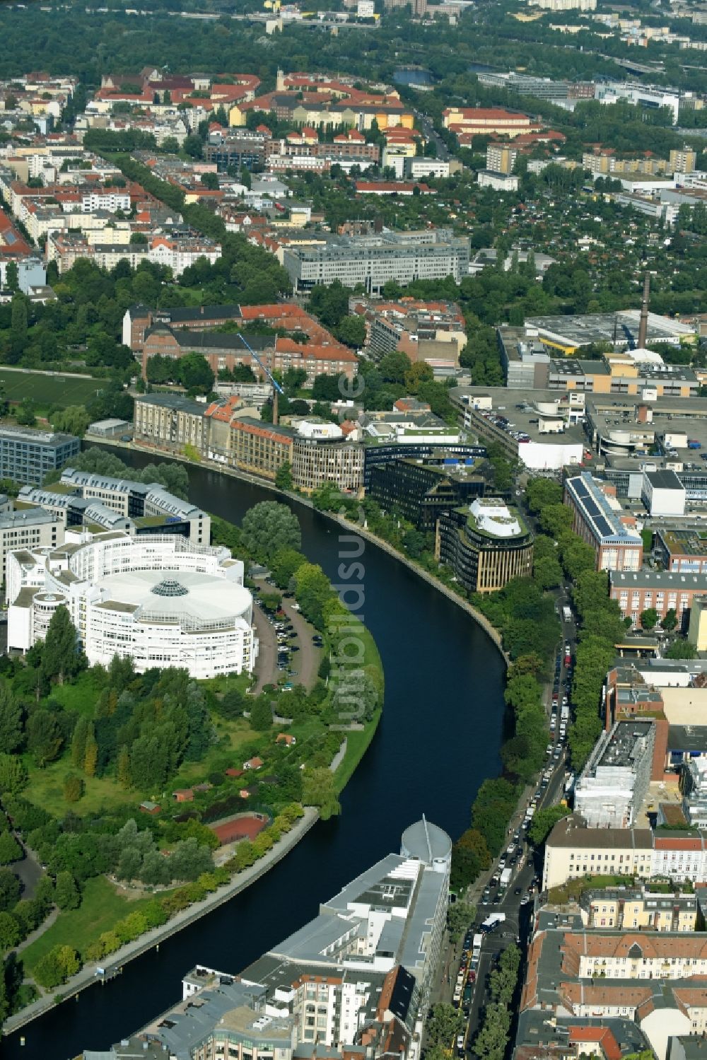 Luftbild Berlin - Büro- und Geschäftshaus- Ensemble Spree-Forum in Alt-Moabtit in Berlin, Deutschland