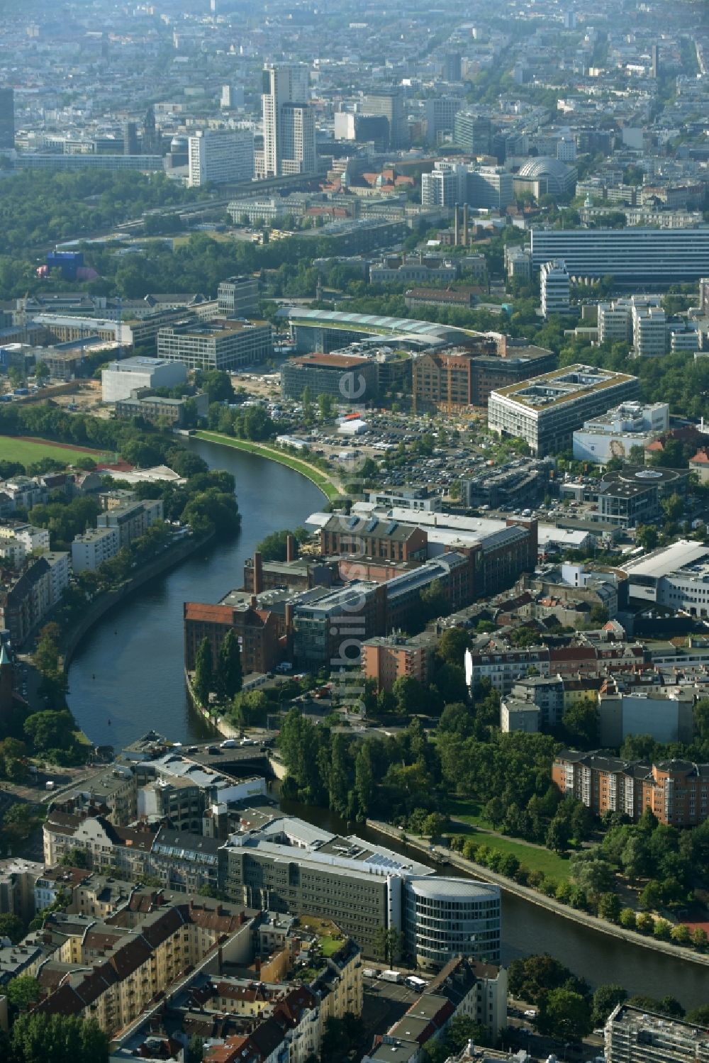 Luftaufnahme Berlin - Büro- und Geschäftshaus- Ensemble Spree-Forum in Alt-Moabtit in Berlin, Deutschland