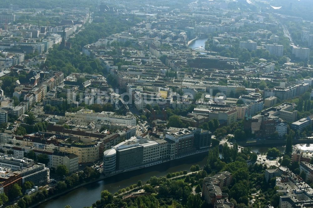 Luftaufnahme Berlin - Büro- und Geschäftshaus- Ensemble Spree-Forum in Alt-Moabtit in Berlin, Deutschland