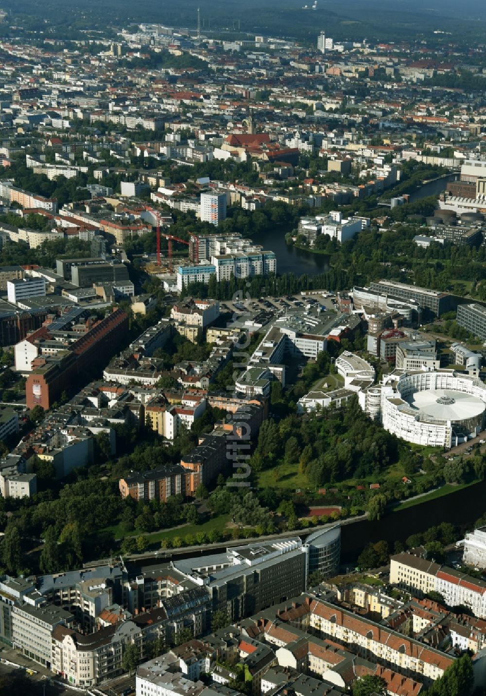 Luftaufnahme Berlin - Büro- und Geschäftshaus- Ensemble Spree-Forum in Alt-Moabtit in Berlin, Deutschland