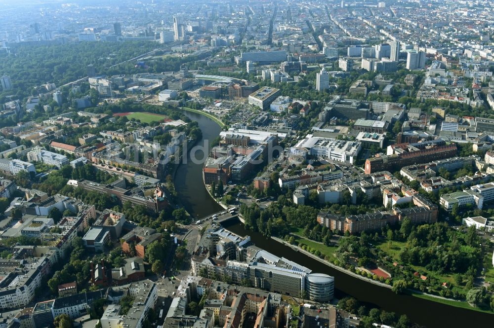 Luftaufnahme Berlin - Büro- und Geschäftshaus- Ensemble Spree-Forum in Alt-Moabtit in Berlin, Deutschland