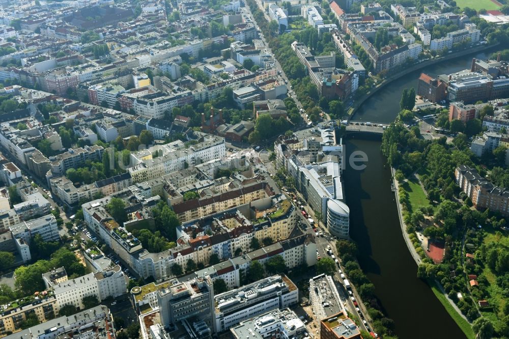 Luftbild Berlin - Büro- und Geschäftshaus- Ensemble Spree-Forum in Alt-Moabtit in Berlin, Deutschland