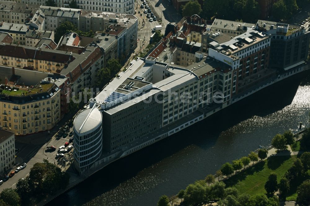 Luftaufnahme Berlin - Büro- und Geschäftshaus- Ensemble Spree-Forum in Alt-Moabtit in Berlin, Deutschland