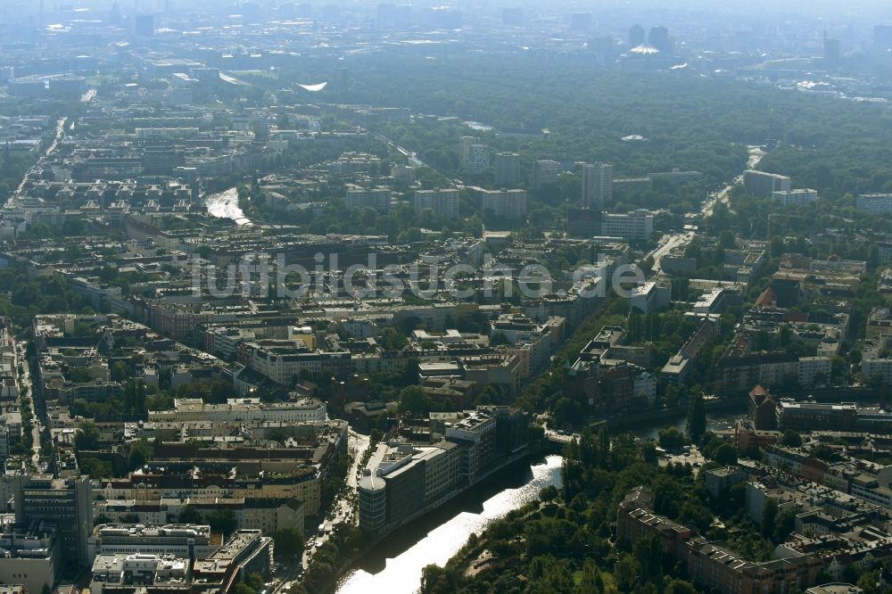 Luftaufnahme Berlin - Büro- und Geschäftshaus- Ensemble Spree-Forum in Alt-Moabtit in Berlin, Deutschland