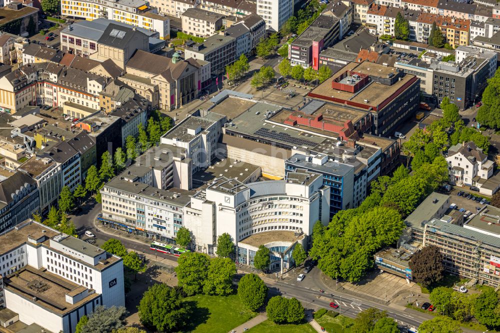 Hagen von oben - Büro- und Geschäftshaus- Ensemble Theater Karree mit Parkhaus in Hagen im Bundesland Nordrhein-Westfalen, Deutschland