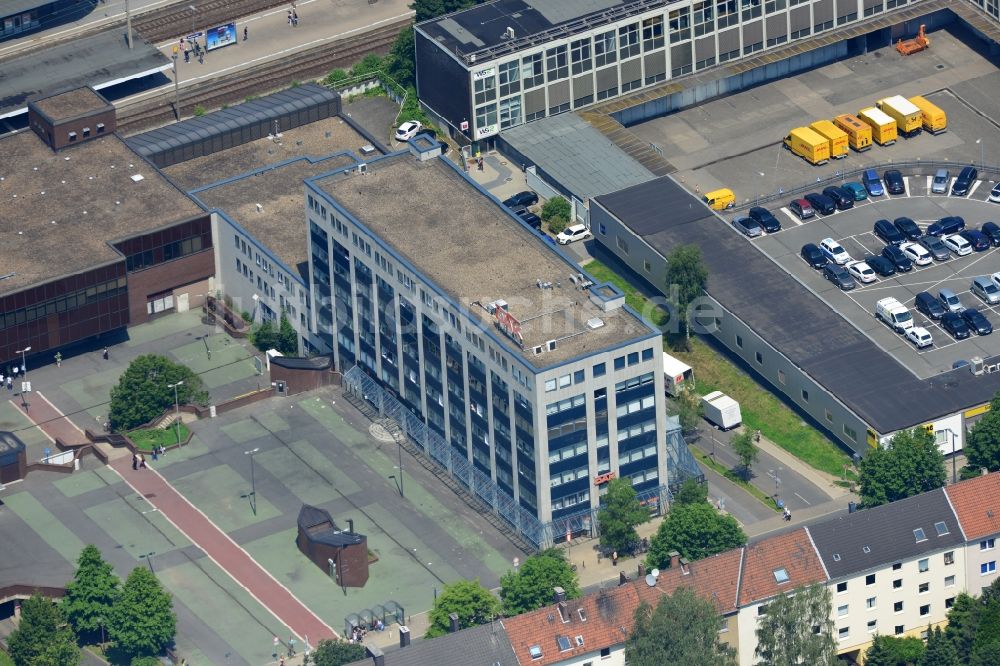 Bochum von oben - Büro- und Geschäftshaus an der Ferdinandstraße 13 am Buddenbergplatz in Bochum im Bundesland Nordrhein-Westfalen