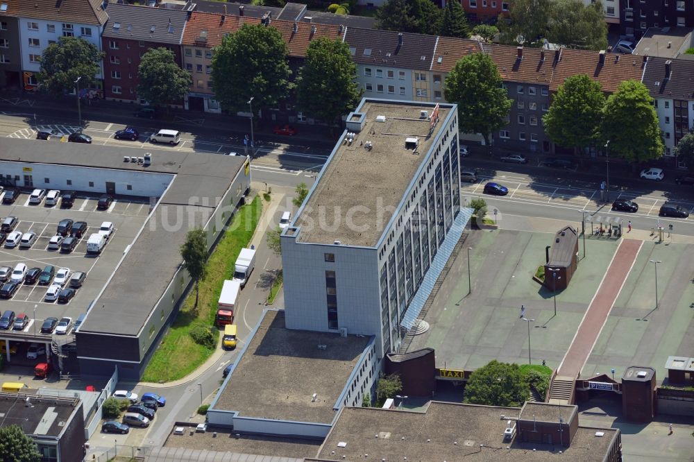 Bochum aus der Vogelperspektive: Büro- und Geschäftshaus an der Ferdinandstraße 13 am Buddenbergplatz in Bochum im Bundesland Nordrhein-Westfalen