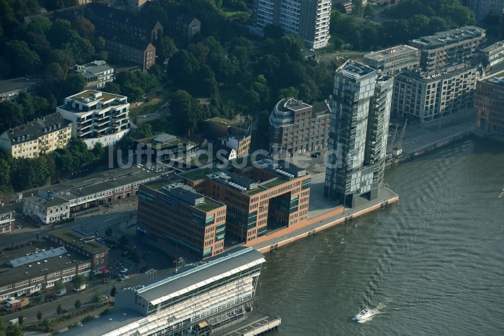 Luftbild Hamburg - Büro- und Geschäftshaus Holzhafen am Ufer der Elbe in Hamburg