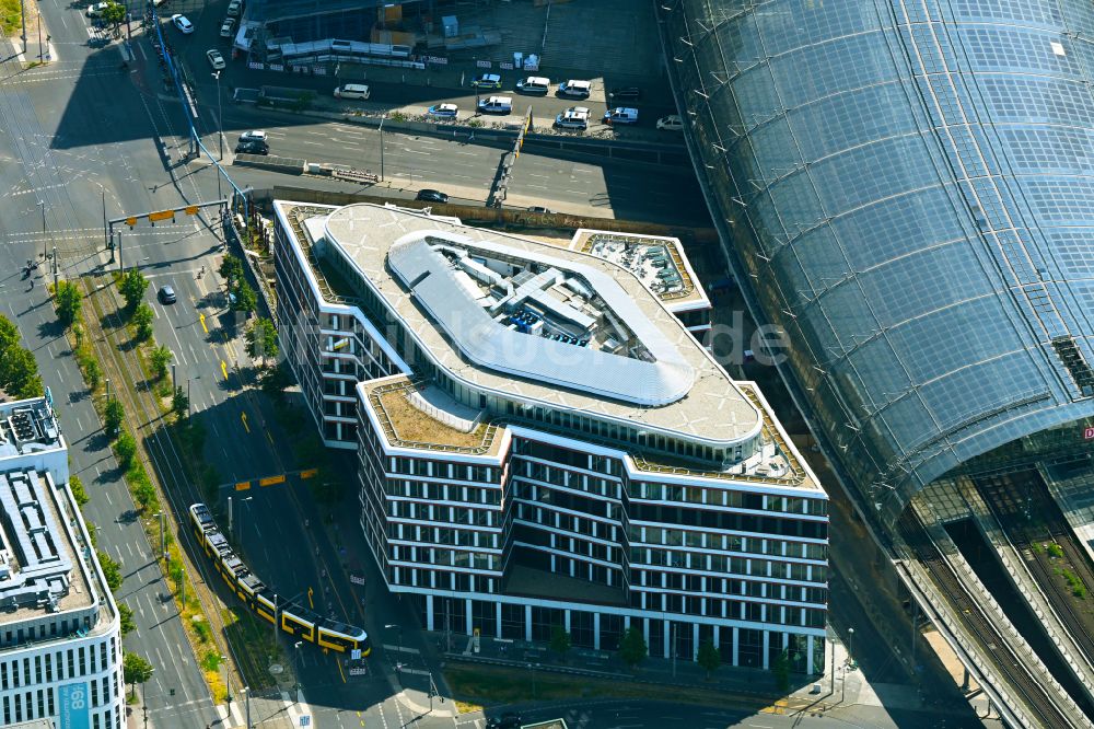 Luftaufnahme Berlin - Büro- und Geschäftshaus und Hotel Grand Central Berlin im Ortsteil Moabit in Berlin, Deutschland