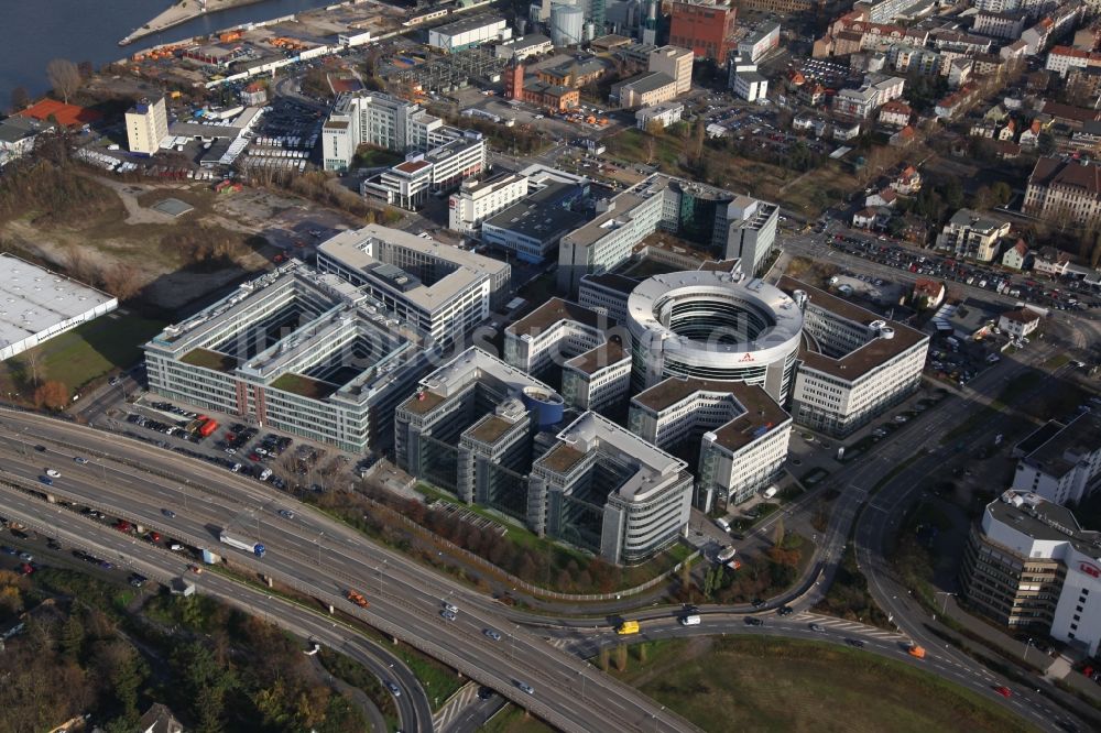 Offenbach aus der Vogelperspektive: Büro- und Geschäftshaus Omega-Haus an der Strahlenbergerstraße in Offenbach im Bundesland Hessen