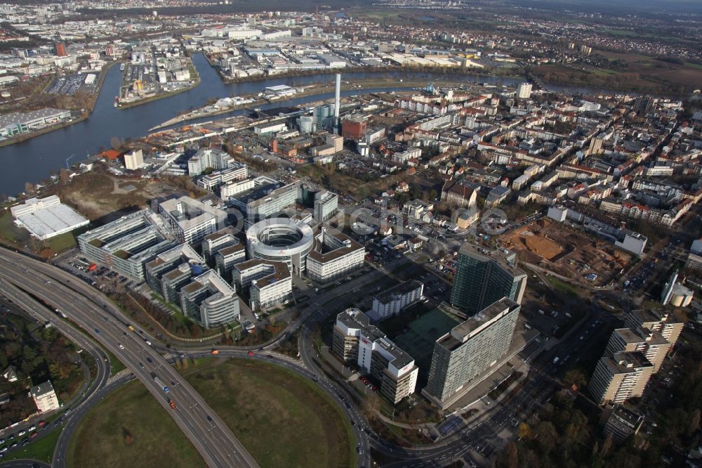 Luftaufnahme Offenbach - Büro- und Geschäftshaus Omega-Haus an der Strahlenbergerstraße in Offenbach im Bundesland Hessen