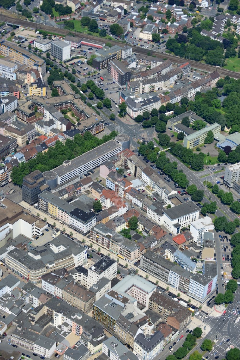 Dortmund von oben - Büro- und Geschäftshaus am Osthellweg / Moritzgasse in der Innenstadt von Dortmund im Bundesland Nordrhein-Westfalen