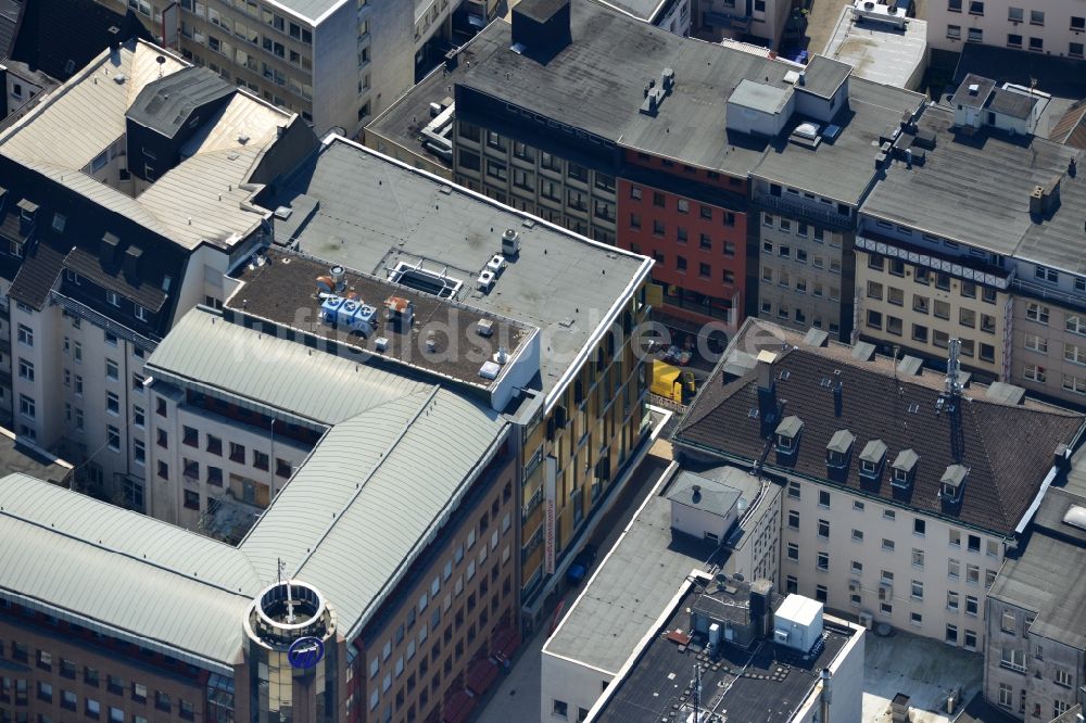 Dortmund aus der Vogelperspektive: Büro- und Geschäftshaus am Osthellweg / Moritzgasse in der Innenstadt von Dortmund im Bundesland Nordrhein-Westfalen