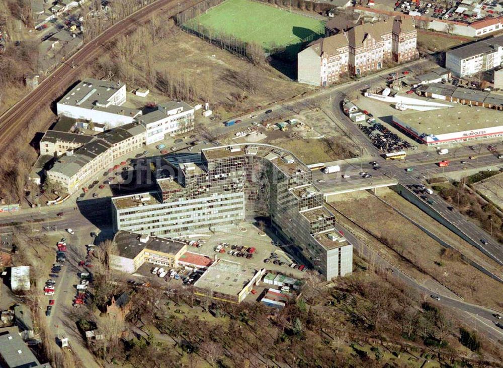 Luftbild Berlin-Schöneberg - Büro- und Geschäftshaus am Sachsendamm in Berlin-Schöneberg