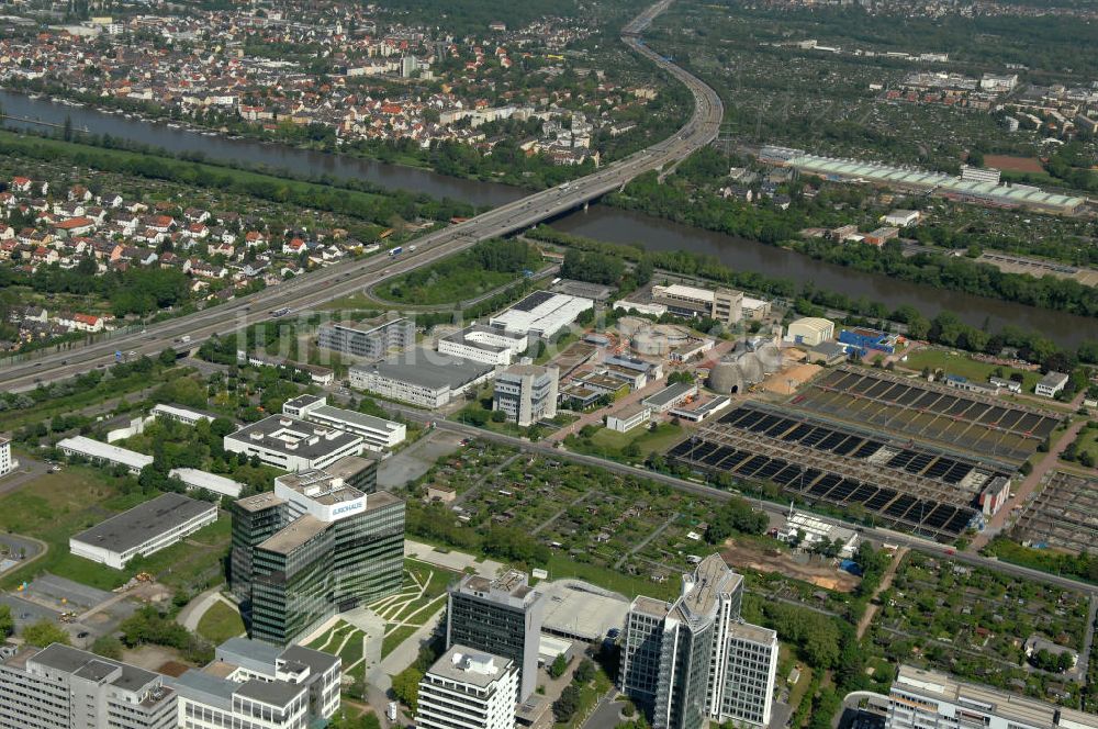 Luftbild Frankfurt am Main - Büro- und Geschäftshaus Sigma an der Lyoner Straße in Frankfurt-Niederrad