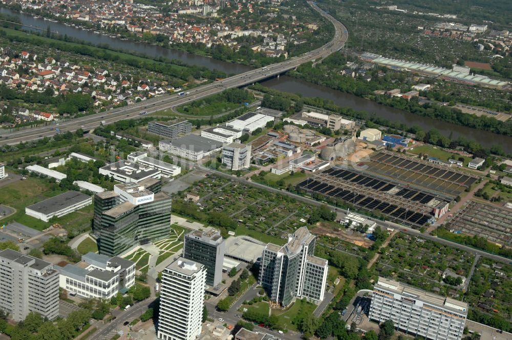 Luftaufnahme Frankfurt am Main - Büro- und Geschäftshaus Sigma an der Lyoner Straße in Frankfurt-Niederrad