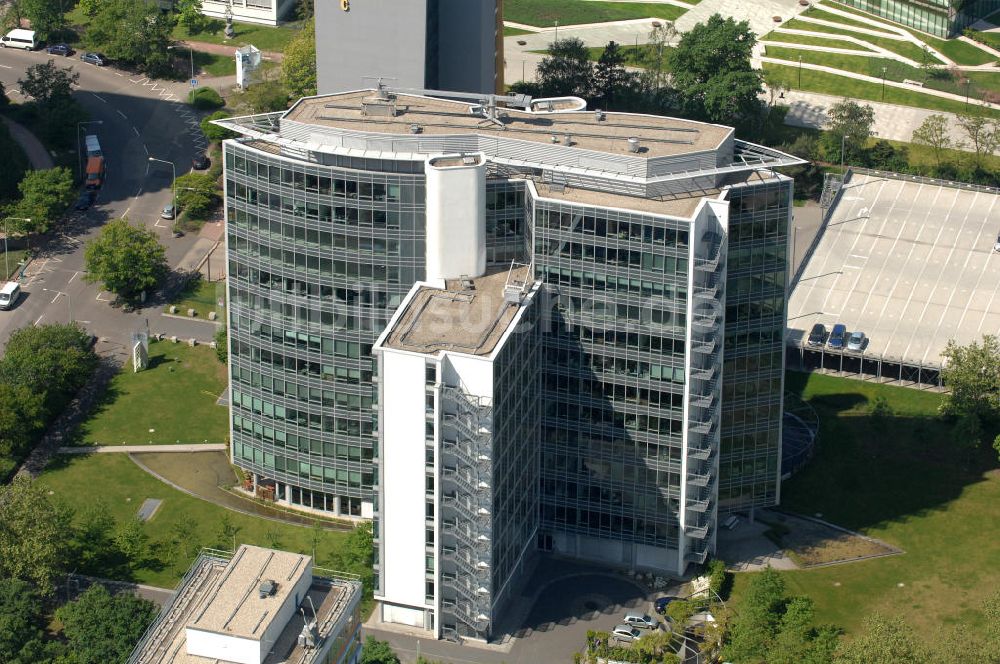 Frankfurt am Main aus der Vogelperspektive: Büro- und Geschäftshaus Sigma an der Lyoner Straße in Frankfurt-Niederrad