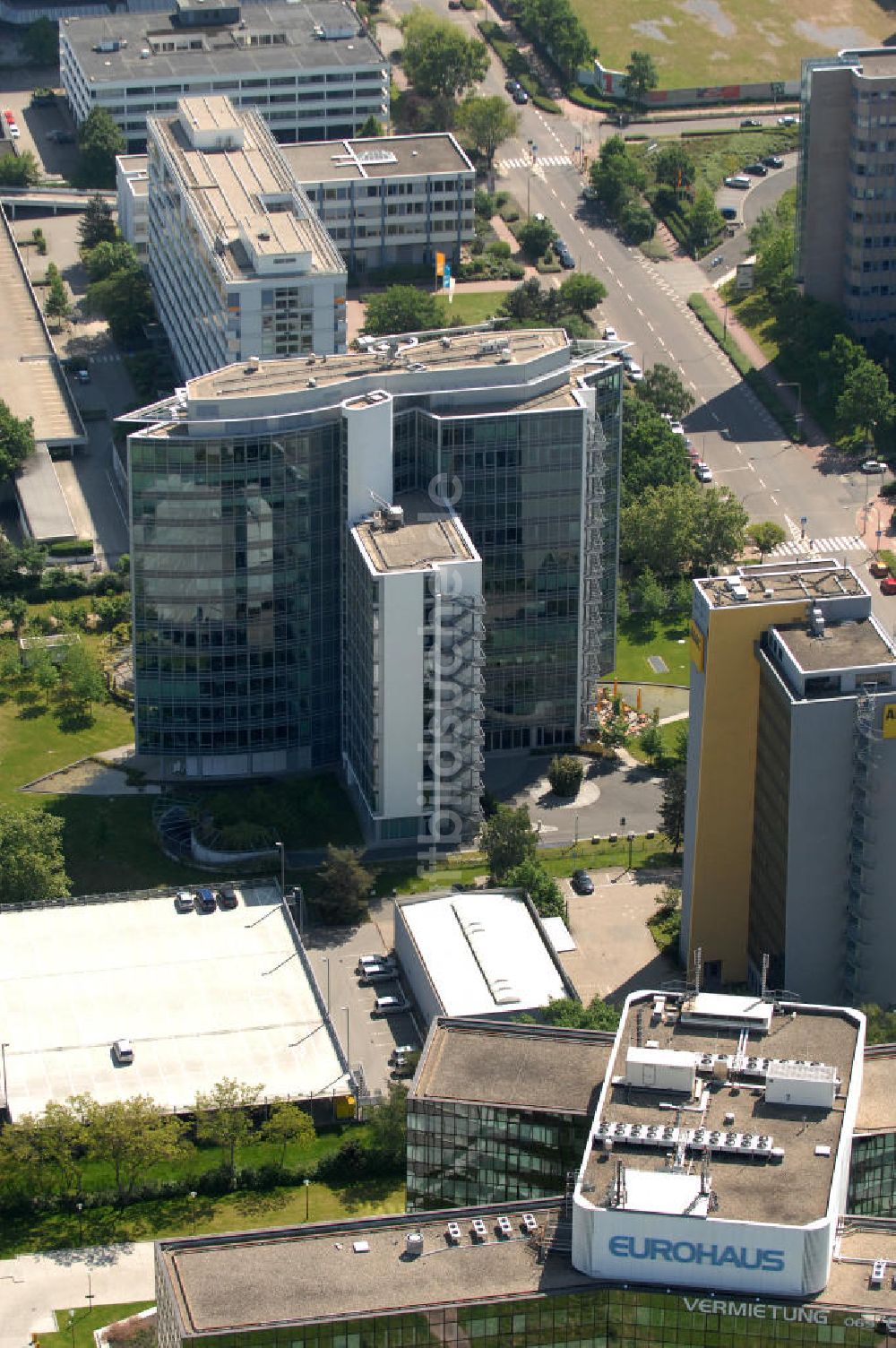 Luftbild Frankfurt am Main - Büro- und Geschäftshaus Sigma an der Lyoner Straße in Frankfurt-Niederrad