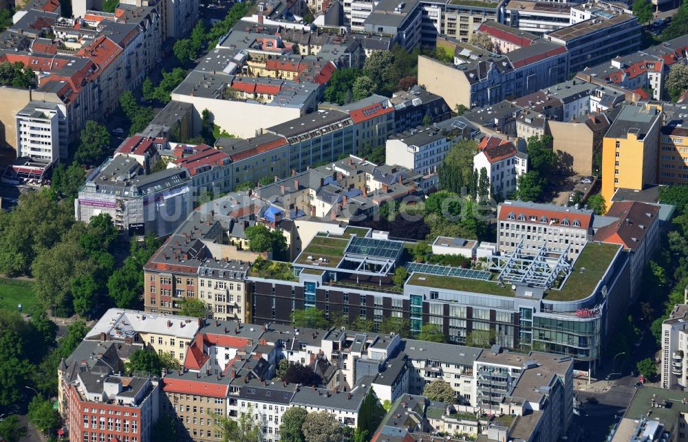 Berlin von oben - Büro- und Geschäftshaus stilwerk an der Kantstraße Ecke Uhlandstraße am Savignyplatz in Berlin - Charlottenburg