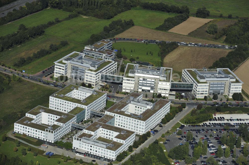 Luftbild Frankfurt am Main - Büro- und Geschäftshausareal am Eschborner Dreieck in Frankfurt