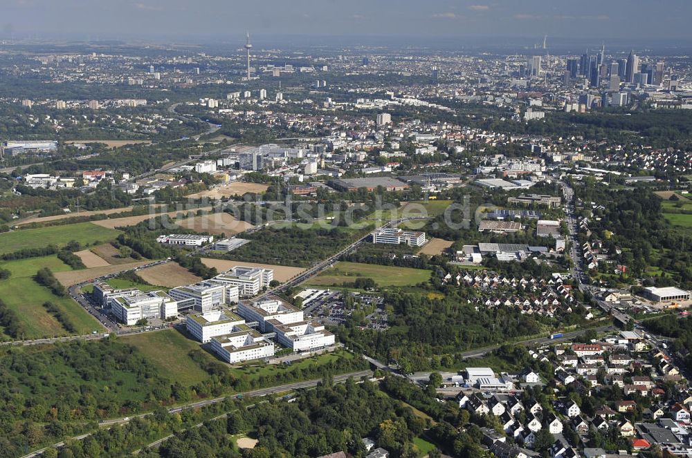 Luftaufnahme Frankfurt am Main - Büro- und Geschäftshausareal am Eschborner Dreieck in Frankfurt