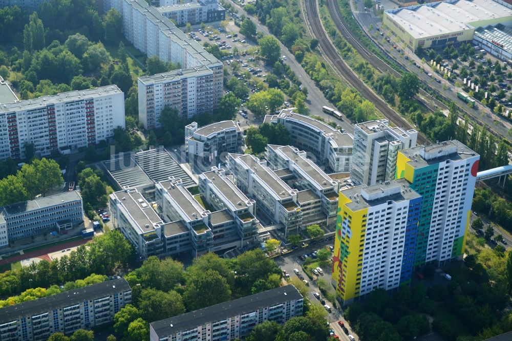 Luftaufnahme Berlin Friedrichshain - Büro- und Geschäftshausareal Storkower Bogen der Jost Hurler Beteiligungs- und Verwaltungsgesellschaft GmbH an der Storkower Strasse in Berlin