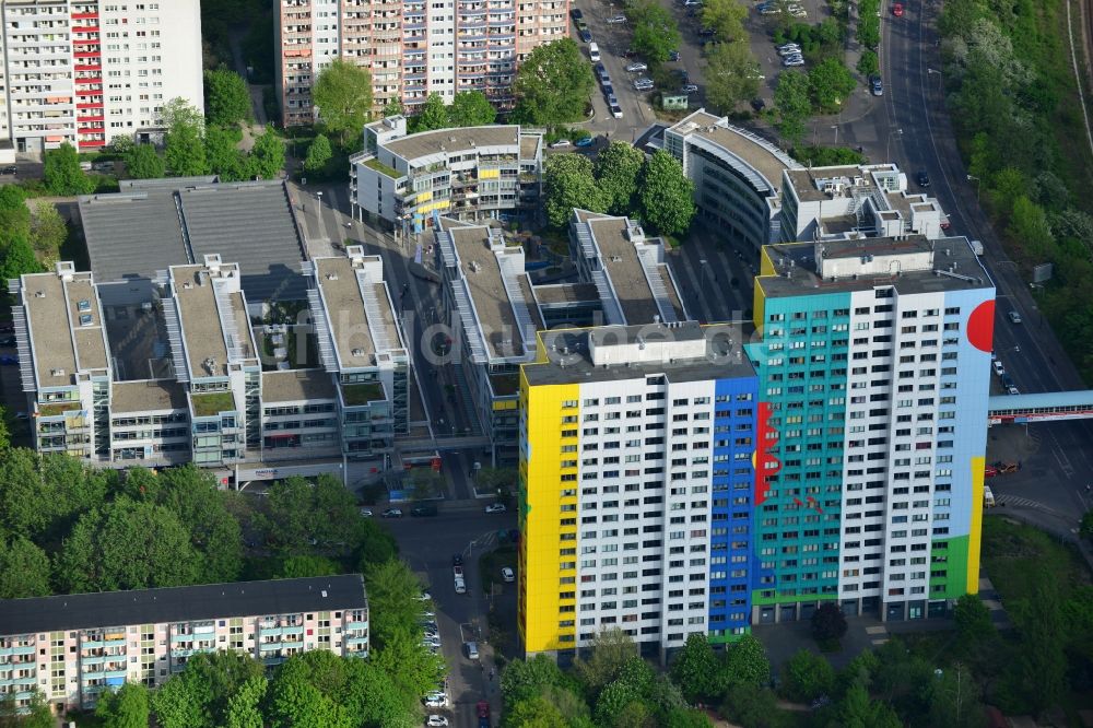 Luftaufnahme Berlin - Büro- und Geschäftshausareal Storkower Bogen der Jost Hurler Beteiligungs- und Verwaltungsgesellschaft GmbH an der Storkower Strasse in Berlin