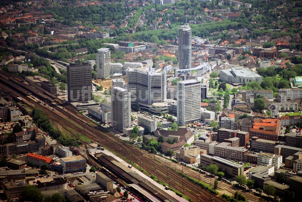 Luftaufnahme Essen - Büro- und Geschäftshausensemble Südviertel in Essen im Bundesland Nordrhein-Westfalen