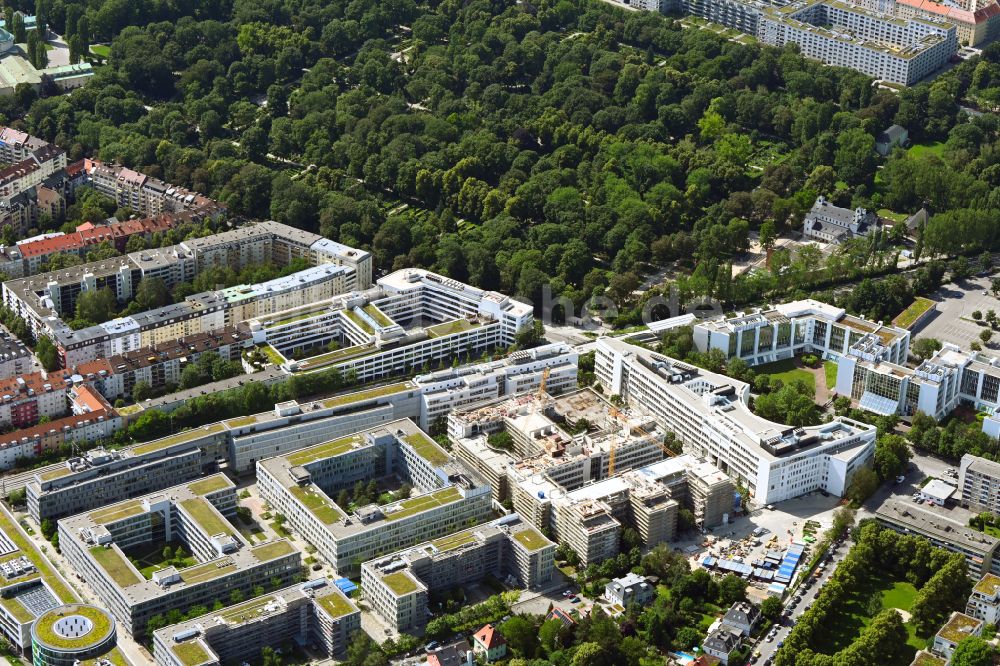 Luftaufnahme München - Büro- und Geschäftshausensembles WEISSES QUARTIER in Ramersdorf-Perlach in München im Bundesland Bayern, Deutschland