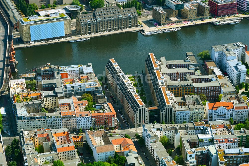 Luftaufnahme Berlin - Büro- und Geschäftshauses CUVRY CAMPUS im Ortsteil Kreuzberg in Berlin, Deutschland