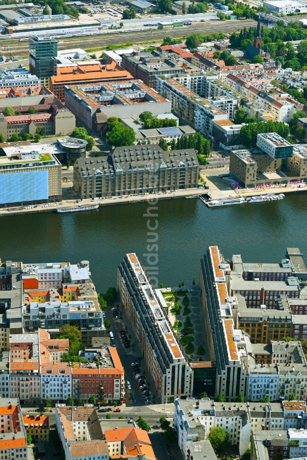 Berlin von oben - Büro- und Geschäftshauses CUVRY CAMPUS im Ortsteil Kreuzberg in Berlin, Deutschland