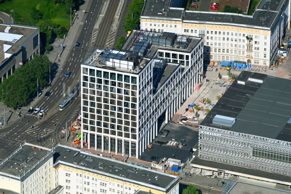 Magdeburg von oben - Büro- und Geschäftshauses der Städtischen Werke Magdeburg in Magdeburg im Bundesland Sachsen-Anhalt, Deutschland