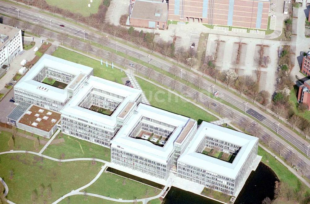 Luftbild Hannover - Büro- und Geschäftshauskomplex am Fuße des Fernsehturms Hannover