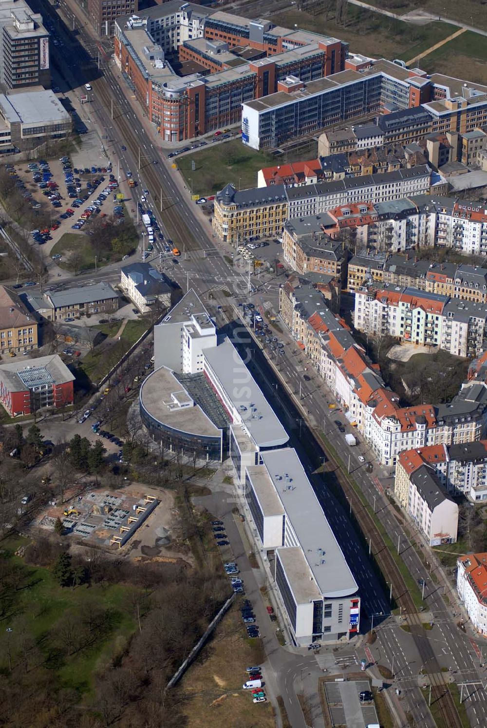 Leipzig von oben - Büro- und Geschäftshauskomplex an der Prager Strasse in Leipzig - Reudnitz