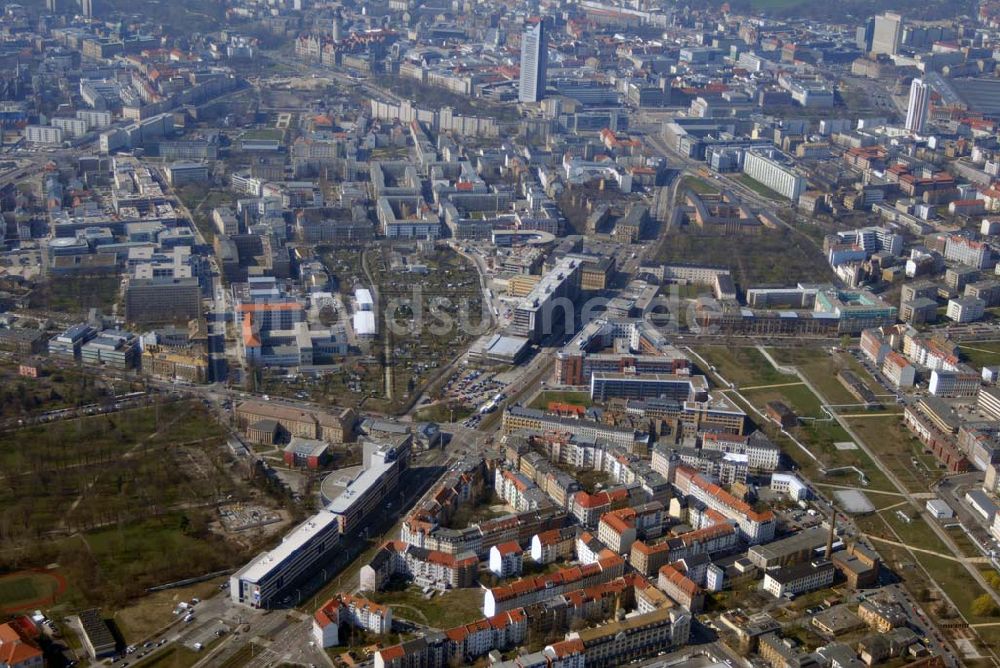 Luftaufnahme Leipzig - Büro- und Geschäftshauskomplex an der Prager Strasse in Leipzig - Reudnitz