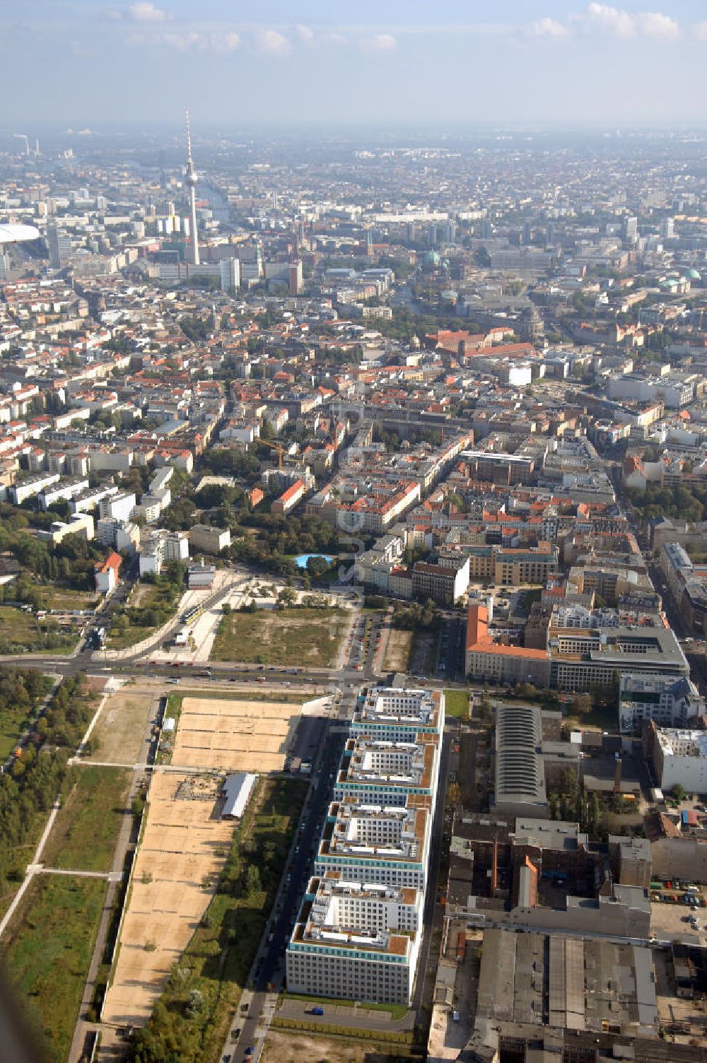 Berlin aus der Vogelperspektive: Büro- und Geschäftshausneubau Stettiner Carree in Berlin-Mitte