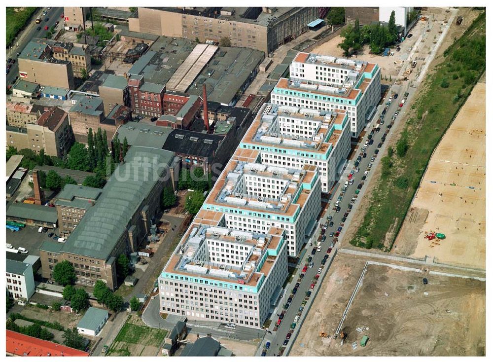 Berlin von oben - Büro- und Geschäftshausneubau Stettiner Carree der ECE