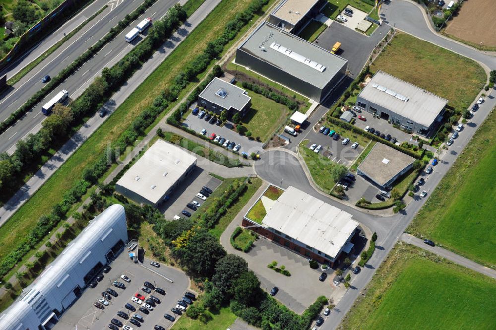 Luftbild Holzwickede - Büro- und Produktionsgebäude in Holzwickede / Nordrhein-Westfalen