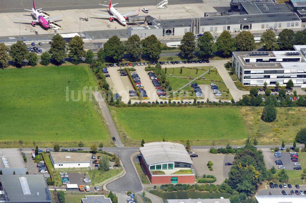 Luftaufnahme Holzwickede - Büro- und Produktionsgebäude in Holzwickede / Nordrhein-Westfalen