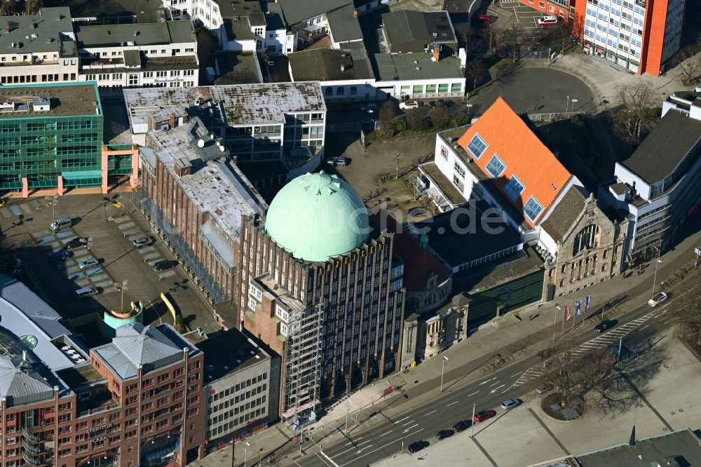 Luftaufnahme Hannover - Büro- und Unternehmensverwaltungs- Hochhaus- Gebäude Anzeiger Hochhaus an der Goseriede in Hannover im Bundesland Niedersachsen, Deutschland