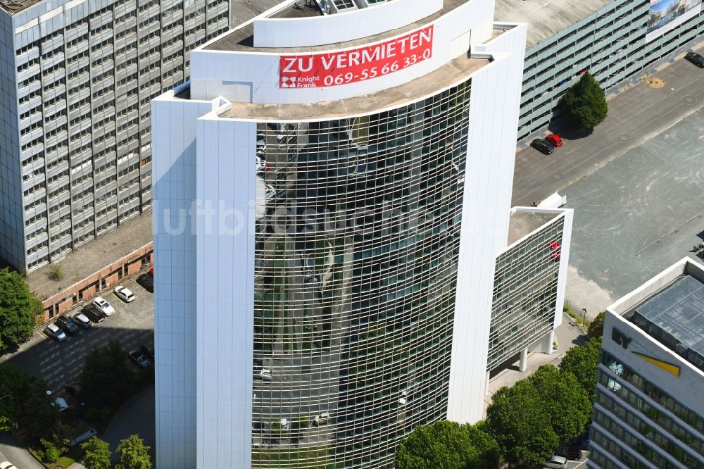 Luftbild Eschborn - Büro- und Unternehmensverwaltungs- Hochhaus- Gebäude an der Mergenthalerallee in Eschborn im Bundesland Hessen, Deutschland