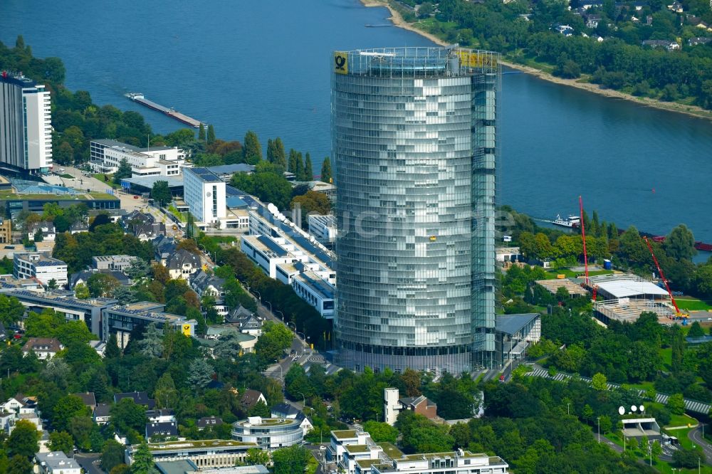 Bonn aus der Vogelperspektive: Büro- und Unternehmensverwaltungs- Hochhaus- Gebäude Post Tower in Bonn im Bundesland Nordrhein-Westfalen, Deutschland