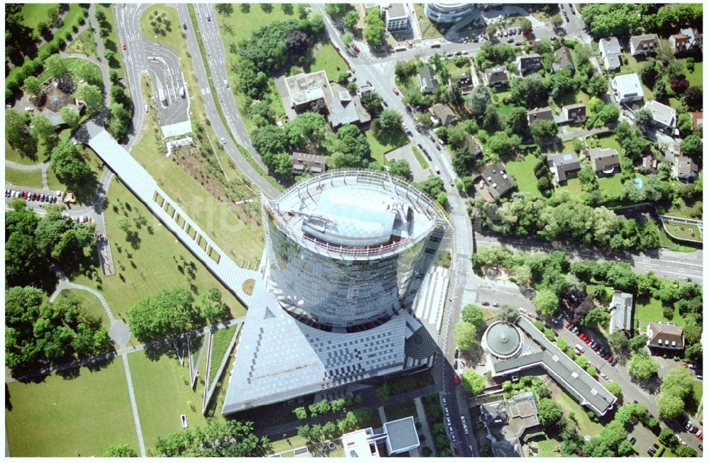 Luftaufnahme Bonn - Büro- und Unternehmensverwaltungs- Hochhaus- Gebäude Post Tower in Bonn im Bundesland Nordrhein-Westfalen, Deutschland