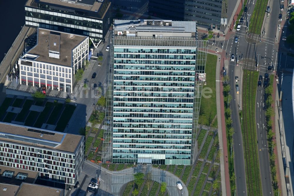 Bremen aus der Vogelperspektive: Büro- und Unternehmensverwaltungs- Hochhaus- Gebäude Weser Tower in Bremen, Deutschland